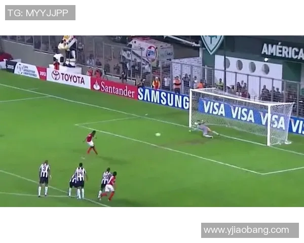 足球十大混战球星盘点解析 揭示激烈对抗中最具影响力的球员